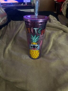 Stitch tumbler 32 oz